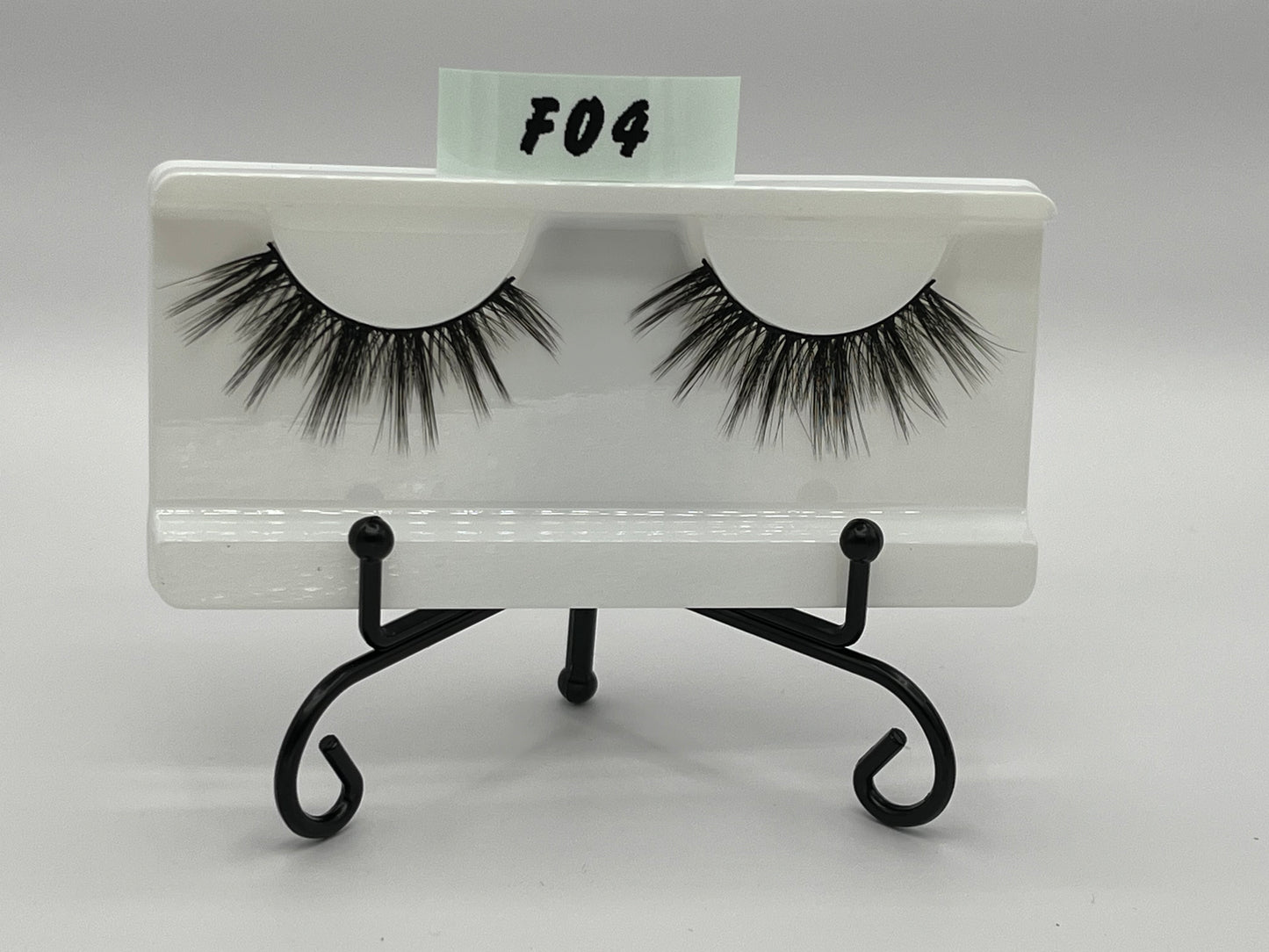 F04